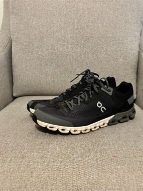 On Running Men’s Athletic Shoes - Black & Gray
